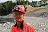 – Vi får håpe at både de midlertidige og permanente veiene står seg, sier Gunnar Eiterjord i Vegvesenet. Her foran E16 ved Ådalselva som nylig ble flomsikret. Foto: Bjørn Olav Amundsen