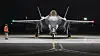 Et av de norske flyene gjør seg klar for avreise fra fabrikken natt til fredag. Foto: Lockheed Martin