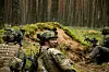 Forsvaret skal oppgraderes med modulbaserte kampvester, men de er forsinket og det er ikke bestilt nok.
