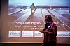 Daglig leder i Solklyngen, Trike Kopstad, Berentsen under paneldebatt om solcellemarkedet i Norge. Foto: Hanne Løvik