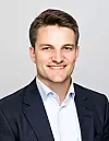Carl Rehn er Teknisk Direktør i SES-X Marine Technologies. Han har en doktorgrad fra NTNU Marin teknikk og jobbet med grønnshipping i BCG før han grep muligheten med å jobbe med konkrete prosjekter.