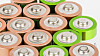 Litiumionebatterier kommer i mange formater, men den tradisjonelle 18650-formfaktoren er svært utbredt. Den finnes i alt fra lommelykter til Teslas modell S og X.