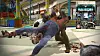 DEAD RISING: CHOP TILL YOU DROP: Xbox 360-klassikeren Dead Rising kommer snart I en Wii-utgave med støtte for Nintendo-konsollens bevegelsesfølsomme kontrollere. Spillet, som har fått det noe småharry navnet ¿Chop till you drop¿, lar deg innta rollen som fotojournalist Frank West, som prøver å finne ut hva som har skjedd på et zombieinfisert kjøpesenter i byen Willamette. Wii-versjonen har gått vekk fra den tidsavhengige historiefortellingen fra den originale utgaven, men lar deg heller utføre oppdragene i ro og mak. Spillet skal være ute før nyttår.