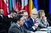 Statsminister Jonas Gahr Støre (Ap) under et møte med «koalisjonen av villige» under hans besøk i Ukraina på fireårsdagen for den russiske invasjonen av Ukraina tirsdag. Foto: Javad Parsa / NTB