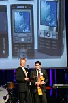 ÅRETS MOBILTELEFON: Sony Ericsson K800i Årets Mobil ble stemt frem av en folkejury. Mer enn 10 000 stemmer kom inn til avstemningen over hvilken mobil som er folkets favoritt.