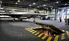 F-35B om bord i HMS Queen Elisabeth, ved land i Oslo. Flyene har et LiftFan-system som gjør at de kan lande vertikalt og ta av på svært kort distanse. Det gjør det indre våpenrommet i flyet mindre, slik at det ikke kan frakte våpen som B61. Foto: Eirik Helland Urke
