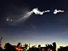 Julestemning i California, da Falcon 9-raketten ble skutt opp i solnedgangen. Ti satellitter ble frigjort, og skal gå i bane for Iridium Communications. Bilde: SpaceX