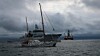 Den kontroversielle letebrønnen like sør for Lofoten inneholdt litt olje, men ikke nok til å være lønnsomt å utvinne. Miljøorganisasjonene mener dette er svært gode nyheter. Både Bellona og Natur og Ungdom har aksjonert mot leteboringer. Her er Bellona-båten Kallinika, som vises bort av kystvakta foran boreriggen West Hercules.