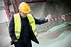 Glassull er ikke lenger et produkt som klør når du håndterer det ubeskyttet. Selv ikke råmaterialet, knust glass, kan gjøre skade.