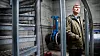 Bernt-Olav Røttingsnes i vanninntaket til Fredrikstad Seafoods som ligger seks meter under bakkenivå. Foto: Eirik Helland Urke