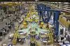 Utviklingen av Norges nye kampfly F-35 har vært preget av forsinkelser og budsjettoverskrivelser. Lockheed Martin skal etter planen levere de første flyene til Norge alt i 2015.