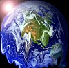 Drivhuseffekten kan føre til global oppvarming og dermed klimaendring. Ikke alle forskere er enige i at menneskeskapte utslipp bidrar til endringer som nedsmelting av isbreer og polområder, snøfattigere vintre, mer ekstremvær, flom og tørke.