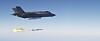 Et F-35A (AF-6) skyter et AIM-120 Amraam mot et luftmål under testing over Stillehavet onsdag.