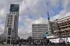 ZOO-STATION: Det nybygde Hotell Waldorf Astoria til venstre, og megakomplekset Bikini Berlin til høyre.