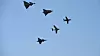 I mangel av noe bilde av Saabs neste generasjons kampfly, ser vi her fem andre modeller i formasjon i 2019. Med klokken fra øverst til venstre: Viggen, Draken, SK 60, Tunnan og Gripen. Foto: Jonas Holmberg/Försvarsmakten