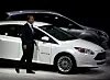 Bill Ford, styreformann i bilselskapet med samme navn, ankom Detroit-messen i 2011 i en elektrisk Focus. Den kom i salg i Europa året etter. Bilde: Per Erlien Dalløkken