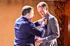 I går mottok forsvarssjef Eirik Kristoffersen den ukraiske presidentens fortjenestemedalje av Ukrainas ambassadør til Norge, Oleksiy Petrovych Gavrysh. Det skjedde under en boklansering der forsvarssjefen var på scenen sammen med sin bror og medforfatter Frode Kristoffersen.