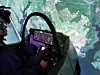 Før pilotene skal utføre komplekse manøvre med F-35, vil de få gjennomgående trening i høyteknologiske simulatormiljø. Minst 40 prosent av treningstiden for fremtidens jagerflygere vil foregå i simulator.