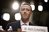 Facebook-sjef Mark Zuckerberg før høringen i Senatet tidligere i april.