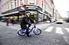 Obos har tidligere vært med på å finansiere bysyklene i Oslo. Her tester Daniel Kjørberg Siraj en av dem i 2017. Foto: Nye Bilder