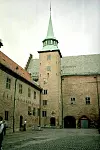 Akershus slott: Borggården med Romerikstårnet fra 1633.