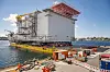 Fra Thailand: Stålkolossen til Dogger Bank A ankommer verftet i Haugesund etter å ha vært underveis fra Thailand om bord på tungtransportskipet Big Lift i fem uker. Foto: Øyvind Sætre, Aibel
