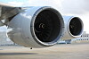 VOLDSOMME VIFTER: To Rolls-Royce Trent 900-motorer på vingen av en Airbus 380-841 (den første som ble bygget - MSN 001). Disse Trent-motorene yter 70 000 pund skyvekraft hver. Superjumboen kan også leveres med GP 7000-motorer fra Engine Alliance, altså General Electric og Pratt & Whitney.