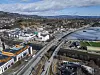 Høyt på listen over Miljødirektoratets forslag til klimatiltak står virkemidler som skal gjøre det mindre attraktivt å kjøre bil. Bildet er fra E18 i Sandvika.
