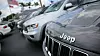 Fiat Chrysler måtte tilbakekalle 1,4 millioner biler etter at Charlie Miller og Chris Valasek hacket seg inn i en bil og tok kontroll over både bremser og styring.
