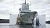 KNM Helge Ingstad på lekteren Boabarge 33, som nå skal utvides for oppdrag i Vest-Afrika.
