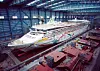 NCL-skipet Norwegian Dawn i dokka på Meyer Werft. NCL har så langt ikke bestilt LNG-skip. Foto: Meyer Werft