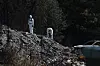 Kriminalteknikkere på plass på brannområdet i Krokstadelva.