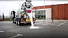 Det nye Topmix Permeable-dekket fra britiske Tarmac kan slippe gjennom opptil 1000 liter vann i timen per kvadratmeter.