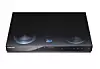 ÅRETS BLU-RAY-SPILLER: Samsung BD-C8900. 'Samsung BD-C8900 leverer ekstraordinær bildekvalitet fra Blu-ray filmer til hvilken som helst av dagens HD-skjermer, også når den skal gjengi 3D. Dens ultraraske oppstart når du legger i en plate er veldig imponerende, men dette produktet er mye mer enn bare en Blu-ray spiller. Den fleksible enheten leverer også god lyd og bildekvalitet fra dens integrerte HDTV, kabel eller satellitt-mottaker (S-versjonen) og gir inntil 136 timers opptak av HD-programmer til en intern harddisk på 500GB. '