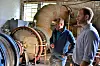 Dette mer enn 100 år gamle som var grunnpilaren i industrisamfunnet Ålgård, skal oppgraderes blant annet med ny turbin og bli en viktig del av et nytt energisystem i kommunesenteret. Fra venstre utbyggingssjef Trond Hansen og kommunalsjef Årstein Skjæveland.