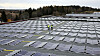 På taket av Norges største fryseboks er det nylig montert 2588 solcellepanel. Installasjonen nær tredobler det som allerede er Norges største solcelleanlegg på Askos lagertak på Vestby.