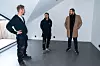Alexander Aspheim, Patrik Wahlman og Nassim Achour har samarbeidet om gulvene i de nyoppussede boligene.