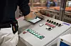 Én operatør kan styre hele produksjonen alene. Foto: Tom Sørheim / Let's Foto