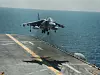 Muligheten til å ta av og lande vertikalt, samt å stå stille i lufta, er Harrier-flyene varemerke. Foto: U.S. Marine Corps/Sgt. Tanner Bernat