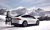 Tesla Model X har mulighet for tilhengerfeste, som åpner for mulighet for stativ bak bilen. En del andre elbiler, som Nissan Leaf, har også mulighet for slike stativ, men ikke tilkobling av tilhenger. Foto: Tesla Motors