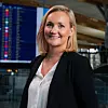 Monica Iren Fasting, kommunikasjonssjef i Avinor, er forsiktig med å uttale seg om strømforsyningen til Oslo lufthavn. Foto: Avinor