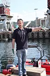 IDEMYLDRING: Rune Rørstad, avdelingsleder i Bodø Industri, som har uitvikelet abriedsbåten Nordic Seahorse, fikk ideen til ny måte å renske strender for oljesøl etter å ha lest i Teknisk Ukeblad om bruk av svenskepumpa til Full City-oppryddding.