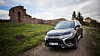 En Outlander PHEV i sitt rette element. Suksessmodellen til Mitsubishi kommer nå med lenger elektrisk rekkevidde, mulighet for hurtiglading og smarte løsninger for enda bedre veigrep.