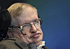 Stephen Hawking avbildet i mai 2015. Hawking døde onsdag.