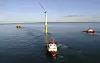 Tauingen av Hywind demo fra Åmøyfjorden til Karmøy i 2009.