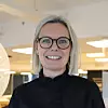 Administrerende direktør Lisa Edvardsen Haugan i Kongsberg Maritime mener at norsk maritim næring har gode forutsetninger for å lever alle typer fartøy Sjøforsvaret trenger til sin flåtefornyelse. Foto: Tore Stensvold
