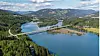 Tillatelsen gjelder en lav betongkassebru over Lågen og Våløya for ny, firefelts E6 dimensjonert for hastighet 110 km/t. Illustrasjon: Nye Veier