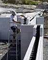 Et element veier kun 3 kg, og det smarte knastesystemet gjør at elementene passer perfekt på hverandre. Foto: Bewi
