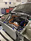 Rallycrossbilens tre elmotorer yter 612 hk, og bilen har et dreiemoment på 1100 Nm.