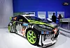 Denne Ford Fiestaen skal delta i årets verdensmesterskap i rally med amerikaneren Ken Block bak rattet. WRC-interesserte nordmenn har sjansen til å se den i snøføyka rundt Hagfors i neste måned når WRC-sirkuset kommer til de svenske skoger.